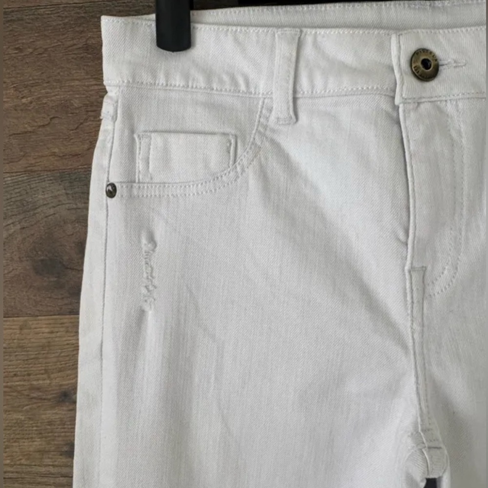 👻 NWOT Pistola White Distressed Jeans~Women’s 27”~Straight-Skinny Fit~Ankle Zip - Picture 2 of 9